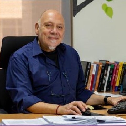 I. Kourakis
